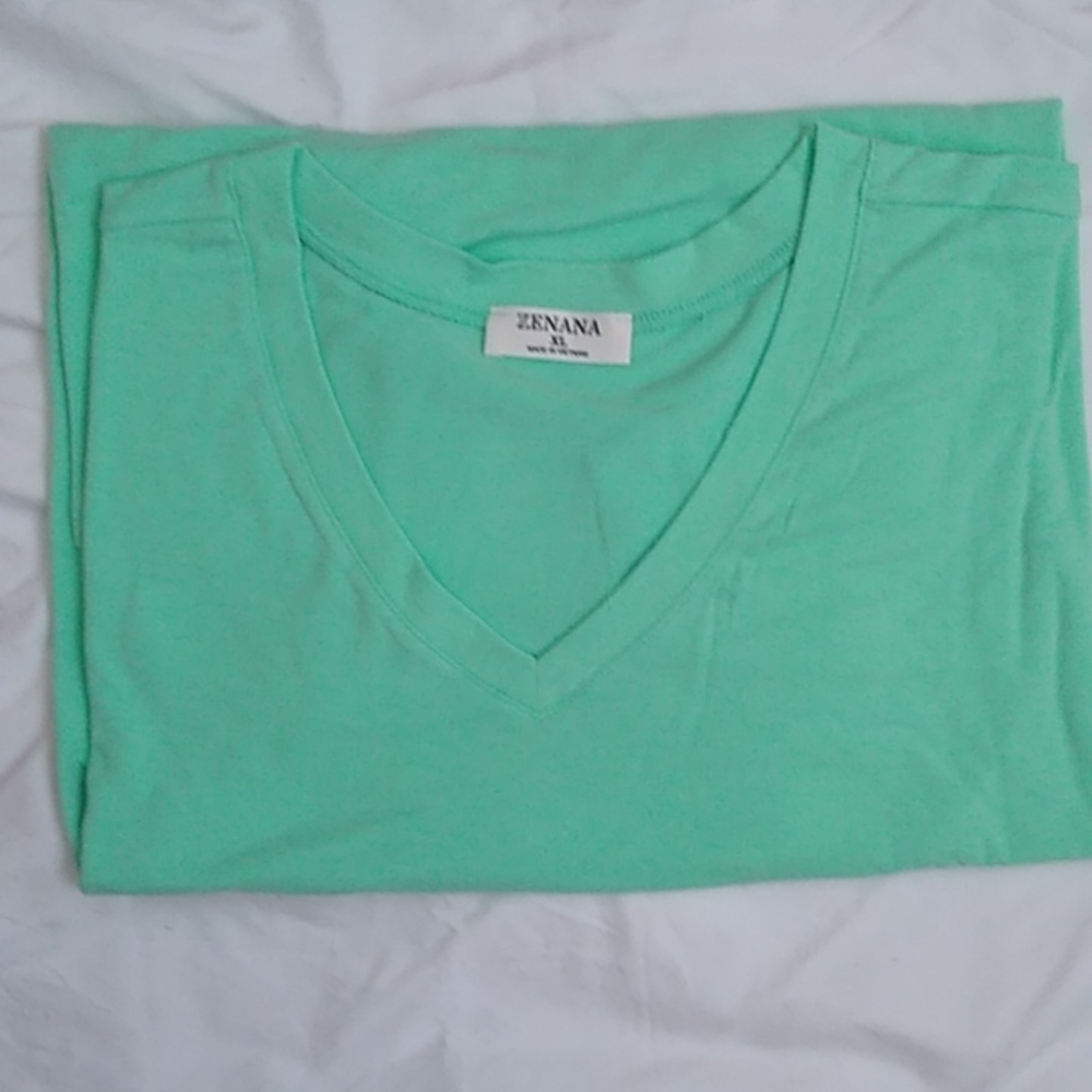 NWOT Zenana Rolled Sleeve V-Neck Top XL